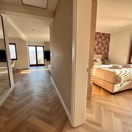 The Penthouse Sarajevo Apartment Bagian luar foto